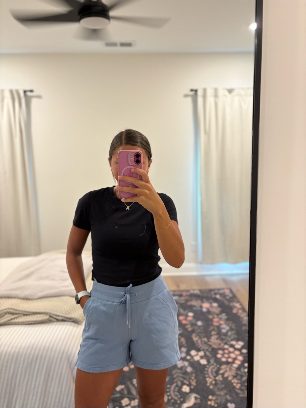 Lululemon Scuba High Rise Shorts size 6